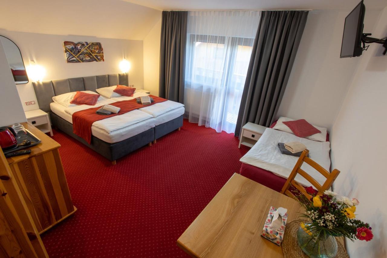 Wellness & Restaurant U Fandy Hotel Lhotka  Luaran gambar
