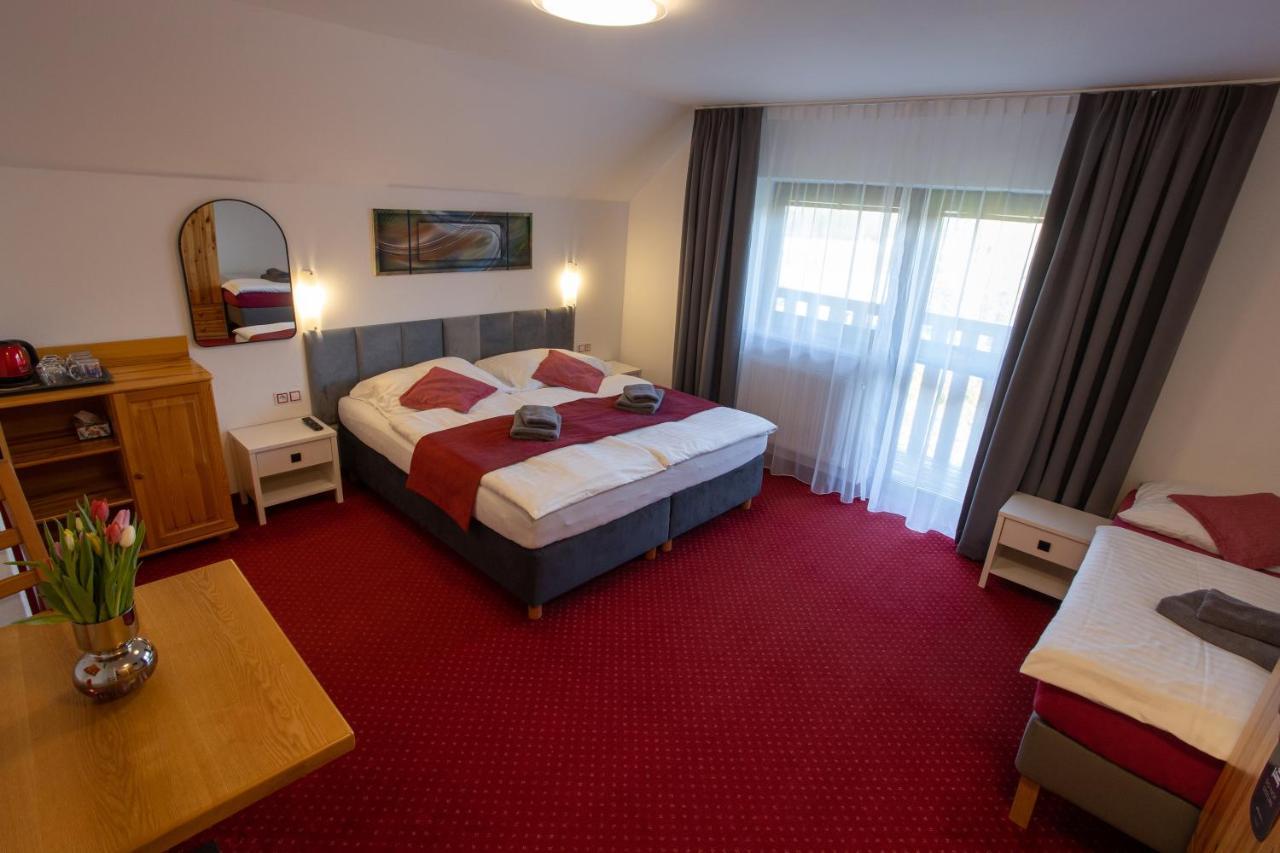 Wellness & Restaurant U Fandy Hotel Lhotka  Luaran gambar