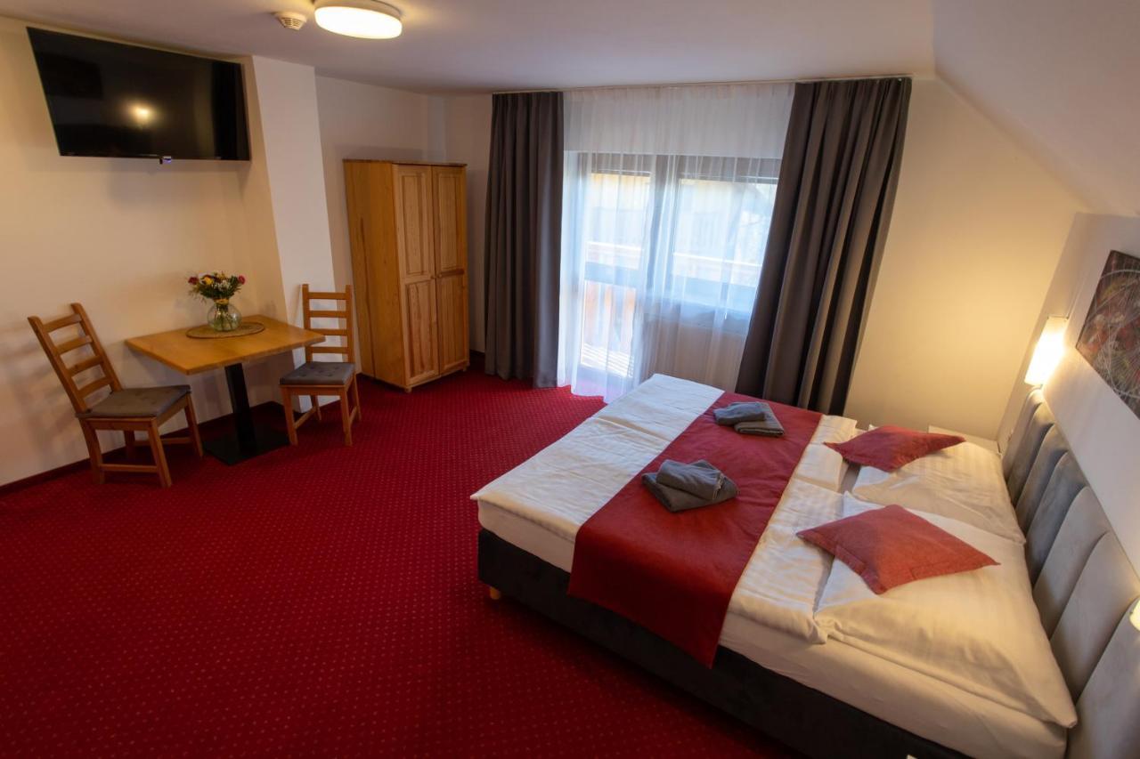 Wellness & Restaurant U Fandy Hotel Lhotka  Luaran gambar
