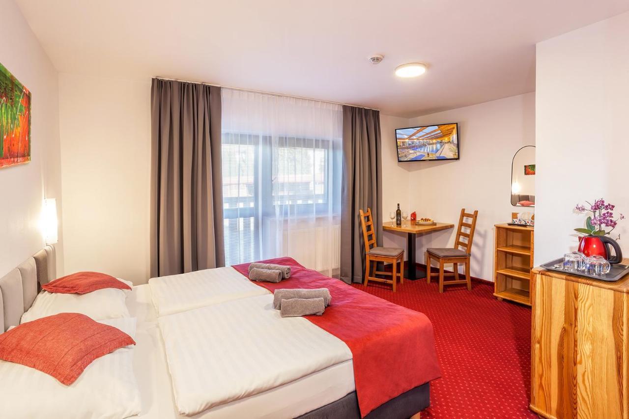 Wellness & Restaurant U Fandy Hotel Lhotka  Luaran gambar